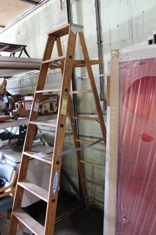lot 369 image: Werner 8ft. Heavy Duty Industrial Wood Ladder