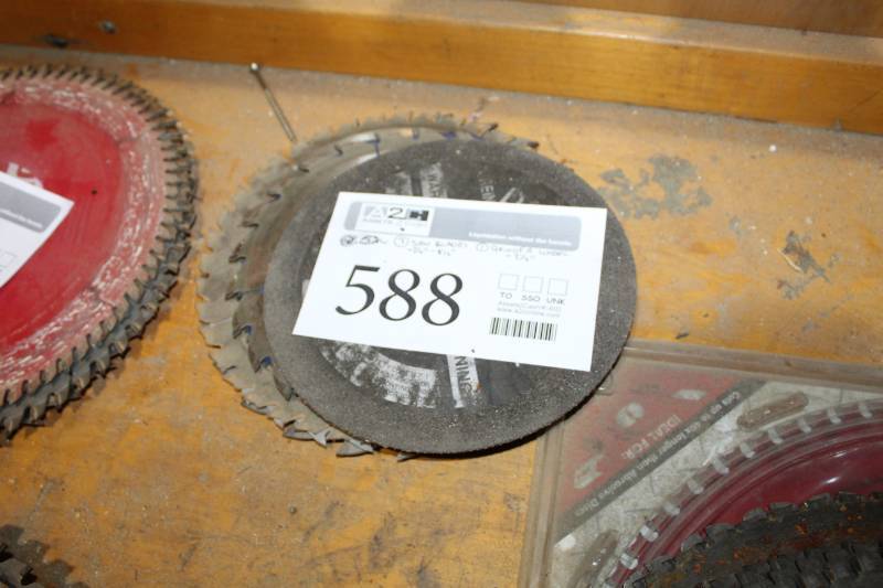 lot 588 image: Lot of (8) Saw & Grinder Blades