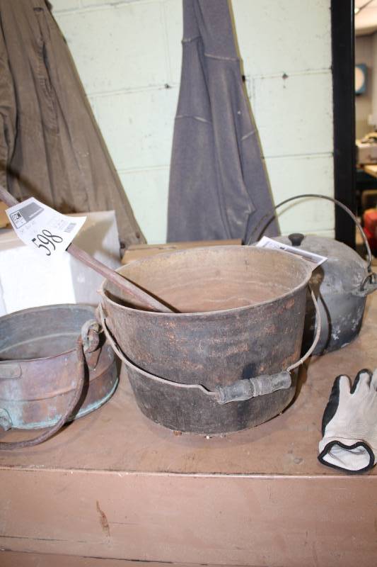 lot 598 image: Cast-Iron Pot