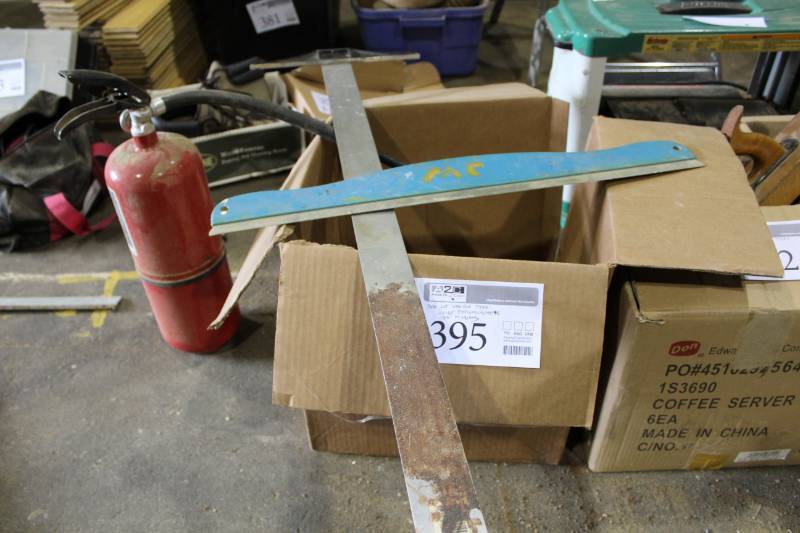 lot 395 image: Fire Extinguisher, 38in. T-Square