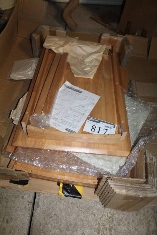 lot 817 image: Coffee Table