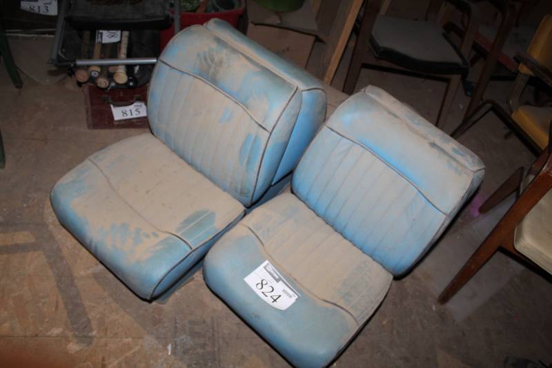 lot 824 image: Lot of (2) Back-To-Back Boat Seats