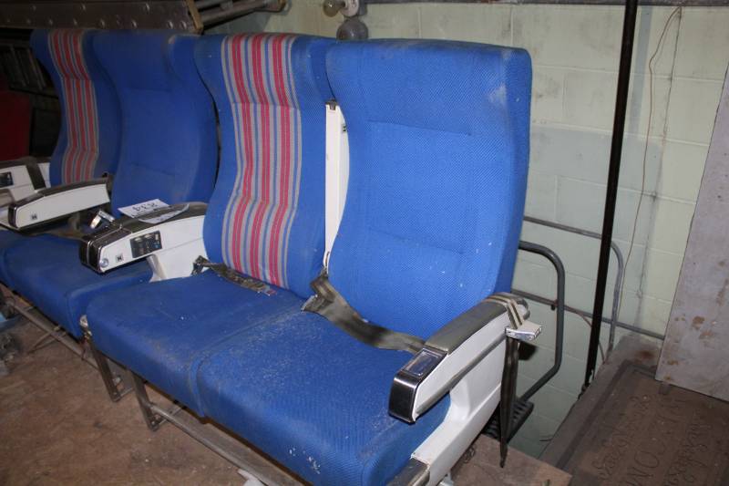 lot 836 image: Airplane 2-Person Row Seats