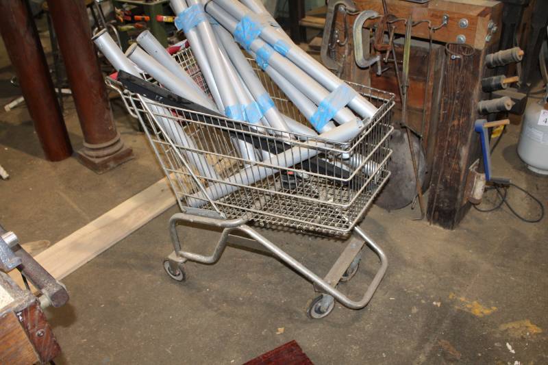 lot 486 image: Shopping Cart