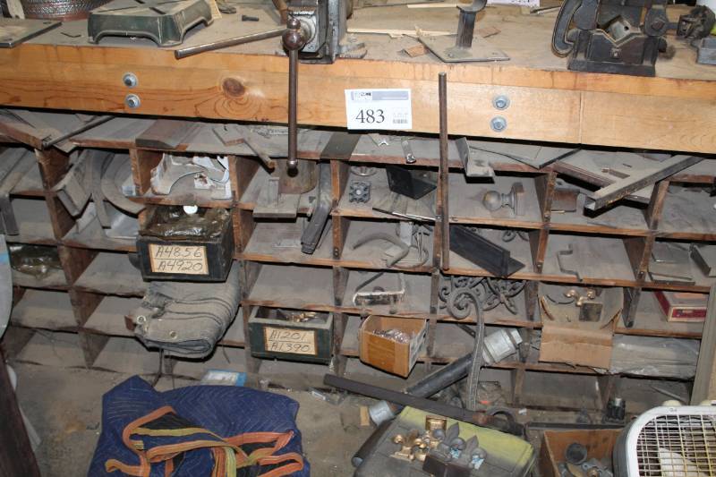 lot 483 image: Hardware - Misc