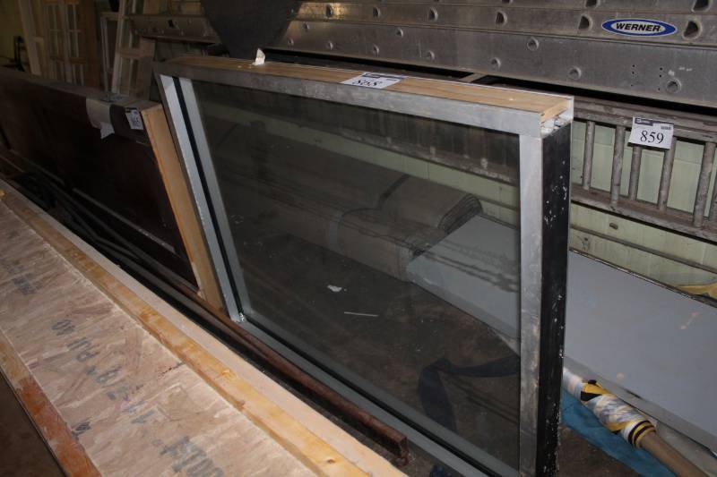 lot 868 image: Window