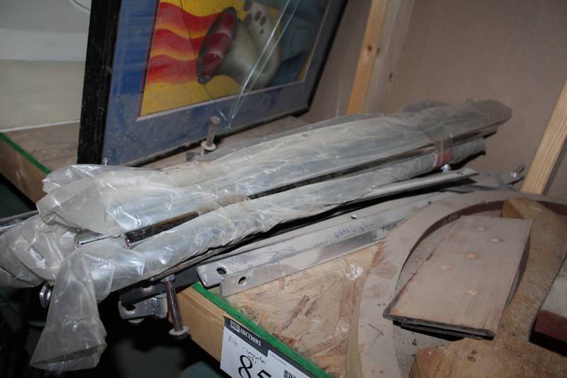 lot 854 image: Lot of (Approximately 25) Connection Rods