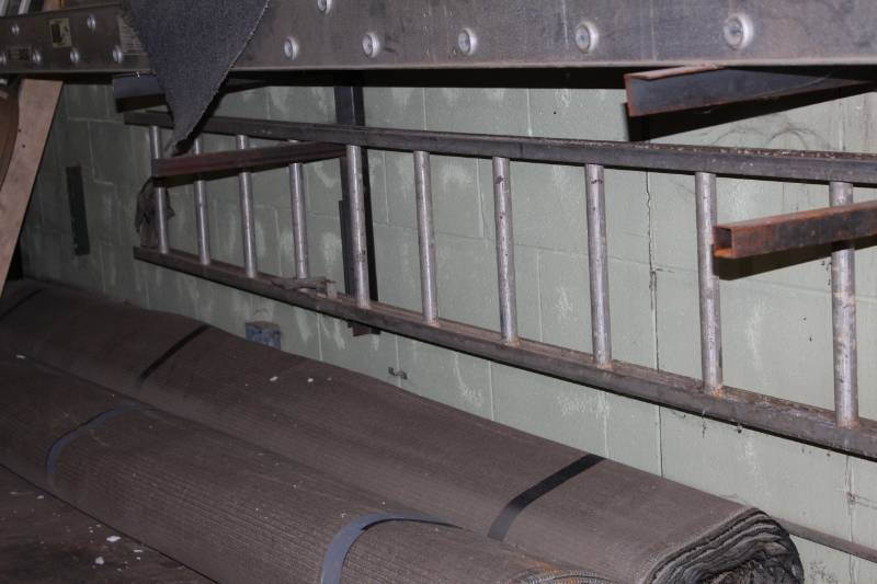 lot 860 image: 20ft. Ladder