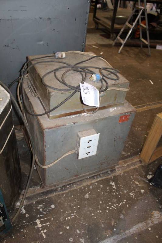 lot 105 image: Cress Ceramic Kiln
