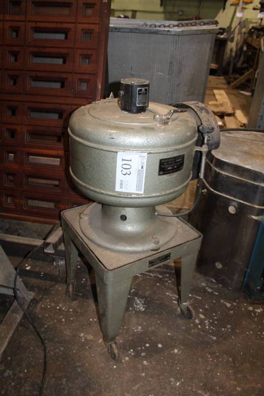 lot 103 image: International Equipment Co. International Centrifuge w Portable Vibrationless International Centrifuge Stand