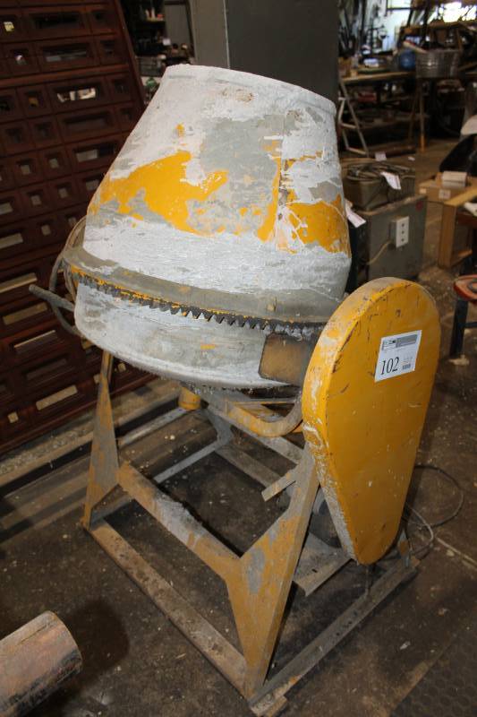 lot 102 image: Cement Mixer