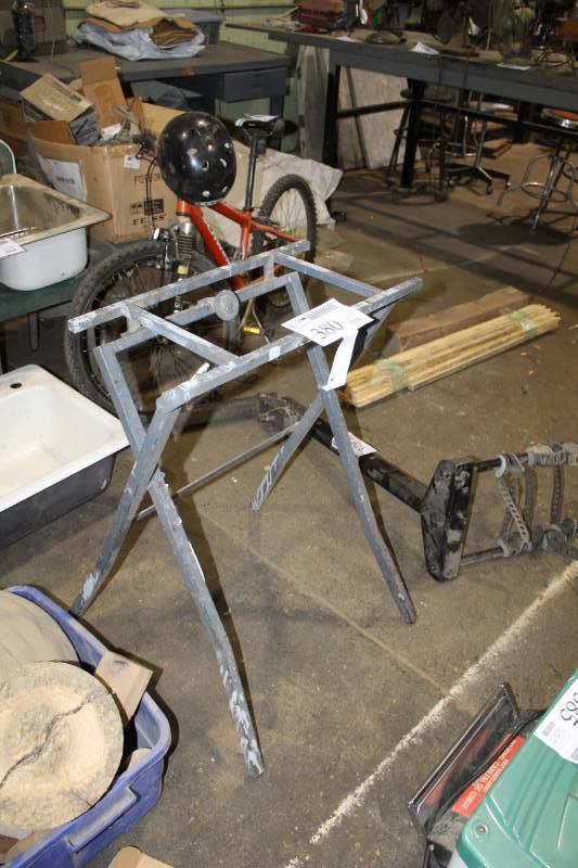 lot 380 image: Saw Table