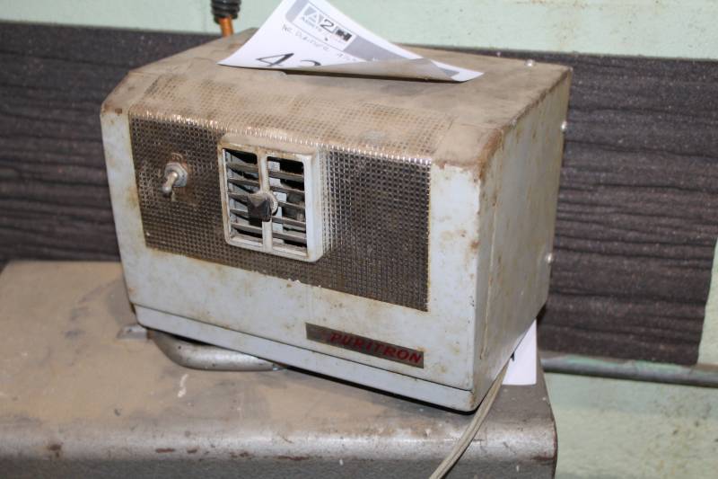 lot 438 image: Puritron Air Purifier