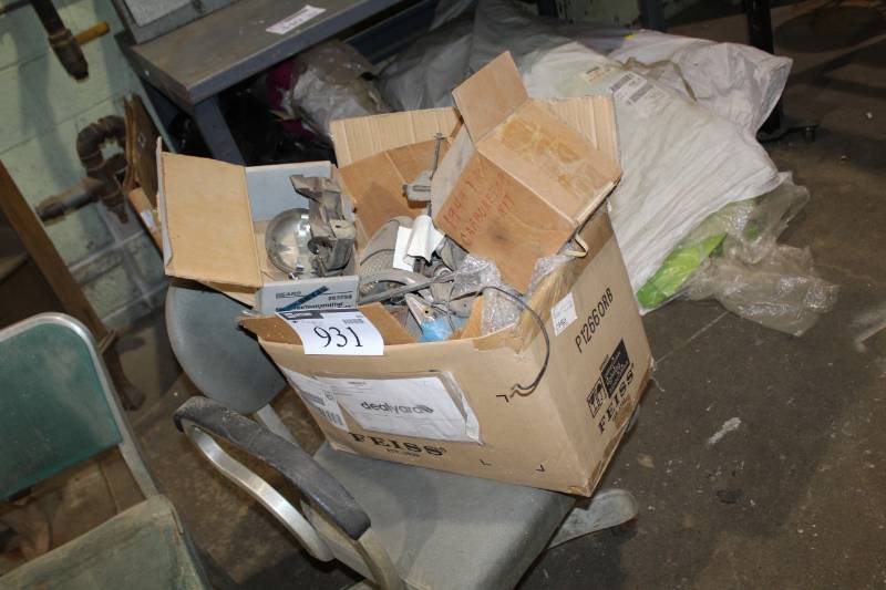 lot 931 image: Studebaker Parts