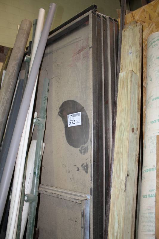 lot 532 image: Lot of (7) Metal Frames