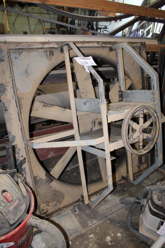 lot 528 image: Penn Ventilators Commercial Ventilation Wall Fan