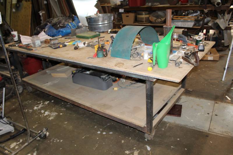 lot 521 image: Rolling Work Table