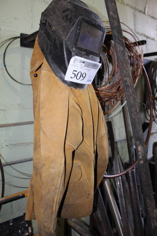 lot 509 image: Tillman XXL Welding Suit, Welding Mask