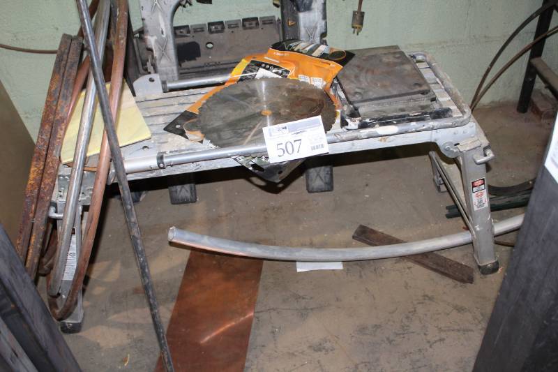 lot 507 image: Collapsible Work Bench