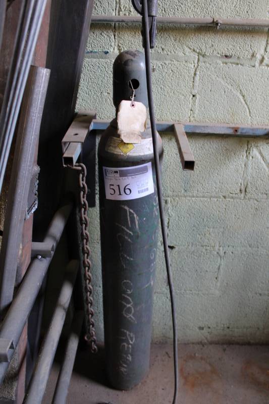 lot 516 image: Oxygen Tank