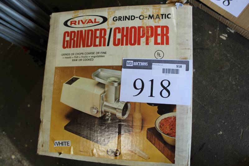 lot 918 image: Rival Grind-o-matic GrinderChopper