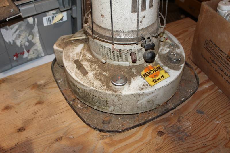 Kero-sun Omni 15 Portable Kerosene-Fired Heater | St. Paul Commercial u0026  Advertising Prop and Scene Shop Liquidation | K-BID