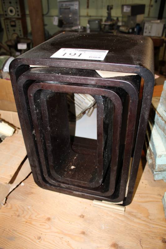 lot 191 image: Lot of (4) Nesting Tables