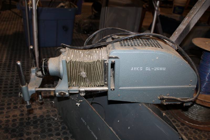 lot 146 image: Vintage Beseler Slide King Accordian Projector w Hard Case