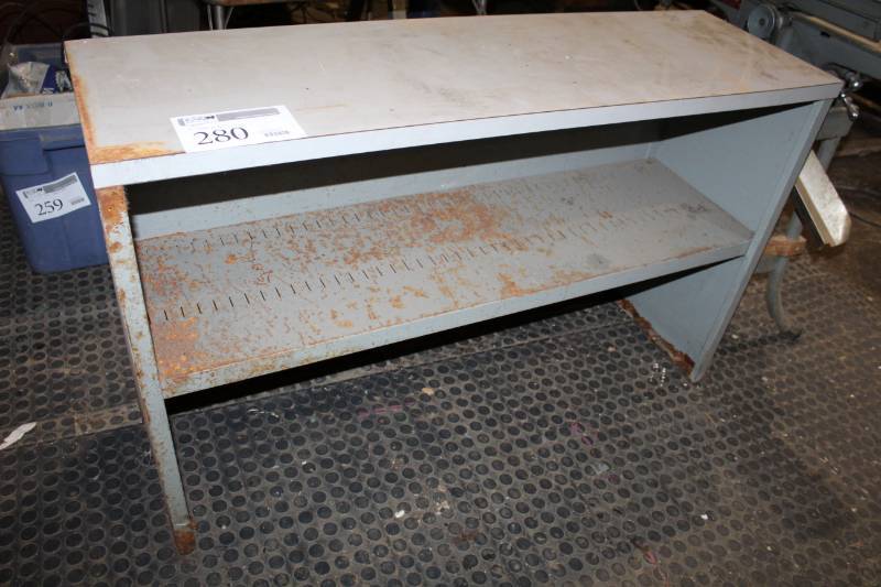 lot 280 image: Shelving Unit