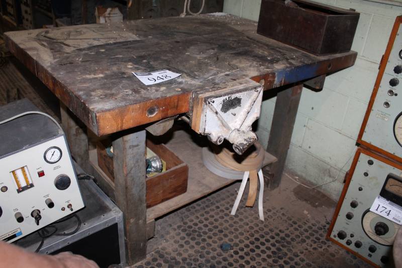 lot 948 image: Work Table