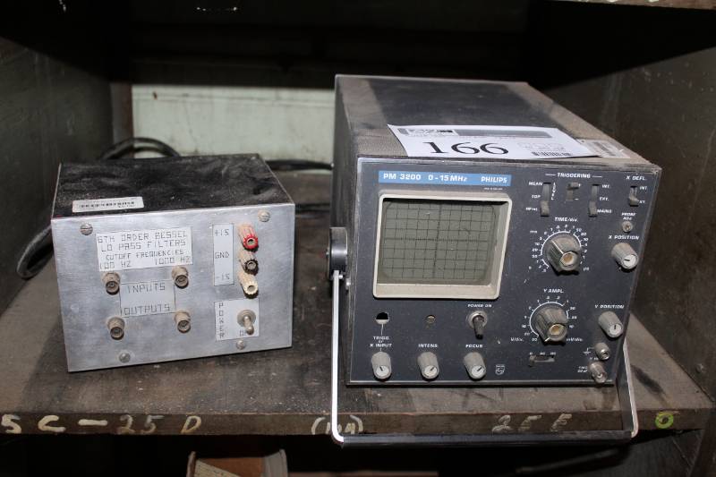 lot 166 image: Vintage Tech Devices