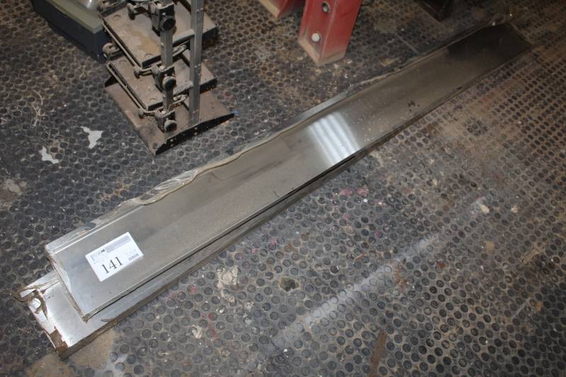 lot 141 image: Lot of (4) Metal Drip Trays