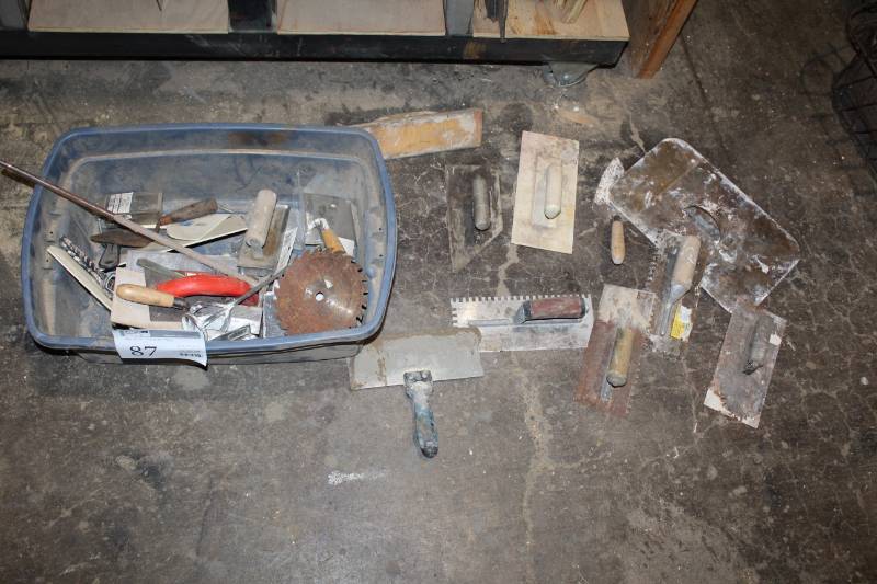 lot 87 image: Concrete Tools - Trowels, Saw Blades, Drill Bits, Misc.