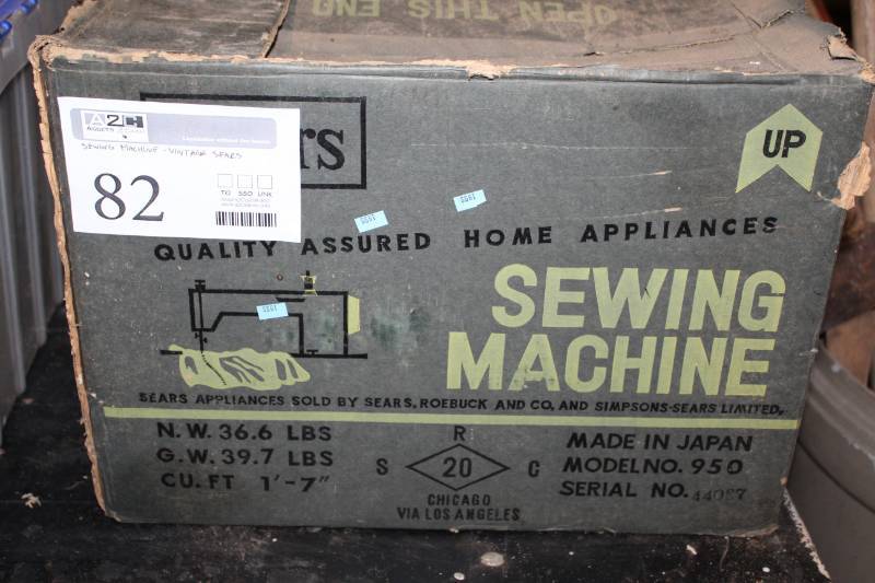 lot 82 image: Vintage Sears 950 Sewing Machine