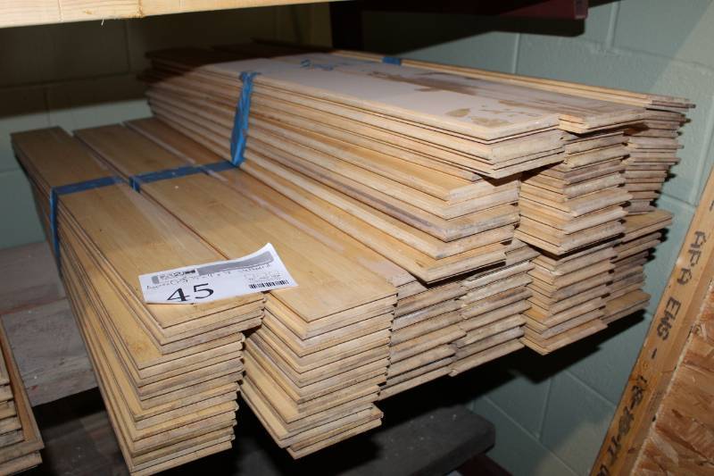 lot 45 image: Lot of (Approximately 75) Slatboard
