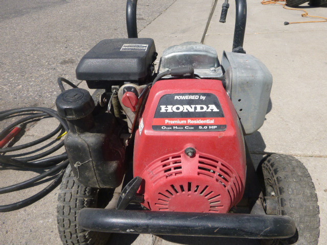 lot 15 image: Honda 5 HP Pressure Washer