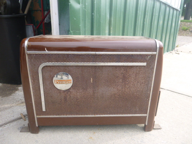 lot 4 image: Premier Propane Heater