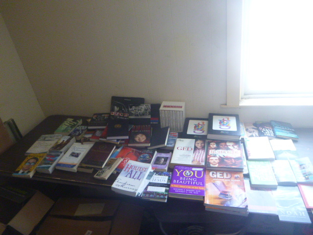 lot 28 image: Lot of Books