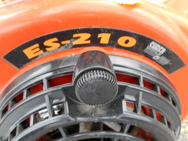 lot 10 image: Echo ES 210 Leaf Blower