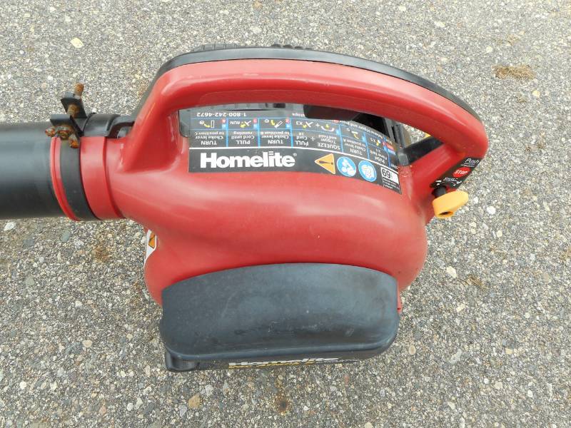 lot 12 image: Homelite Vac Attack ll Blower Vac