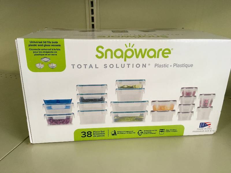 Snapware 38Pc Plastic, Retail $24.99