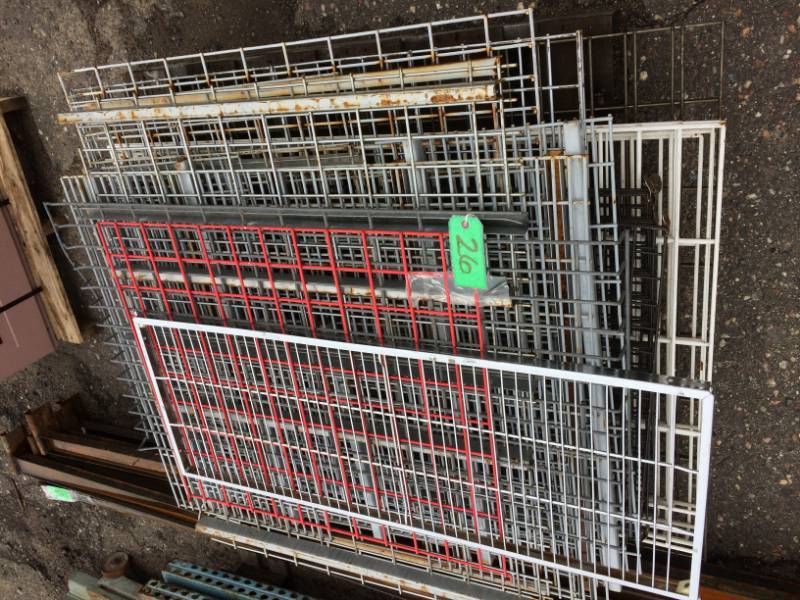 lot 26 image: Wire grid pieces