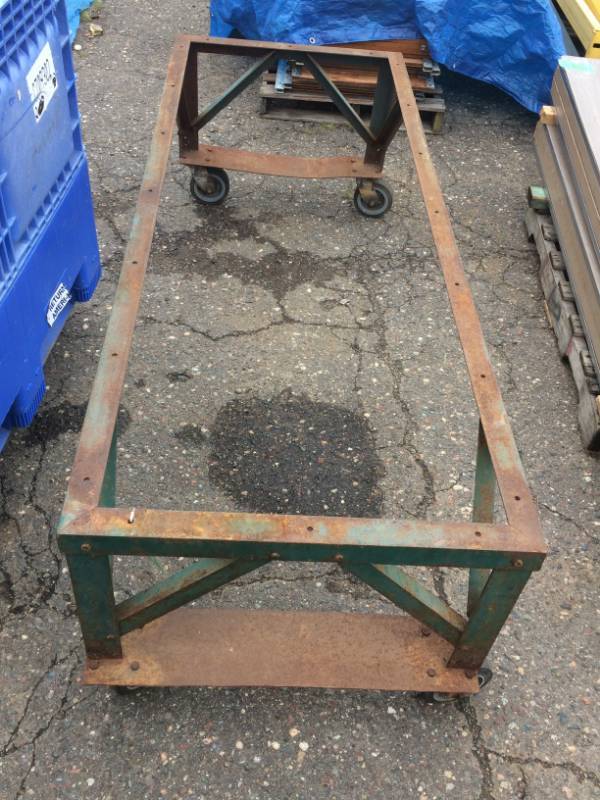 lot 59 image: Heavy duty warehouse cart