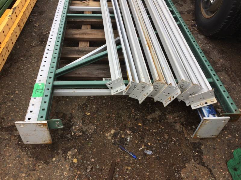lot 72 image: Teardrop Pallet Rack