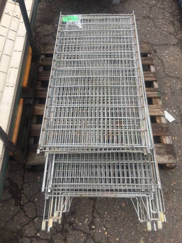 lot 16 image: Wire Shelving