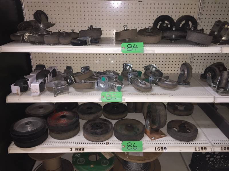 lot 85 image: Various wheels