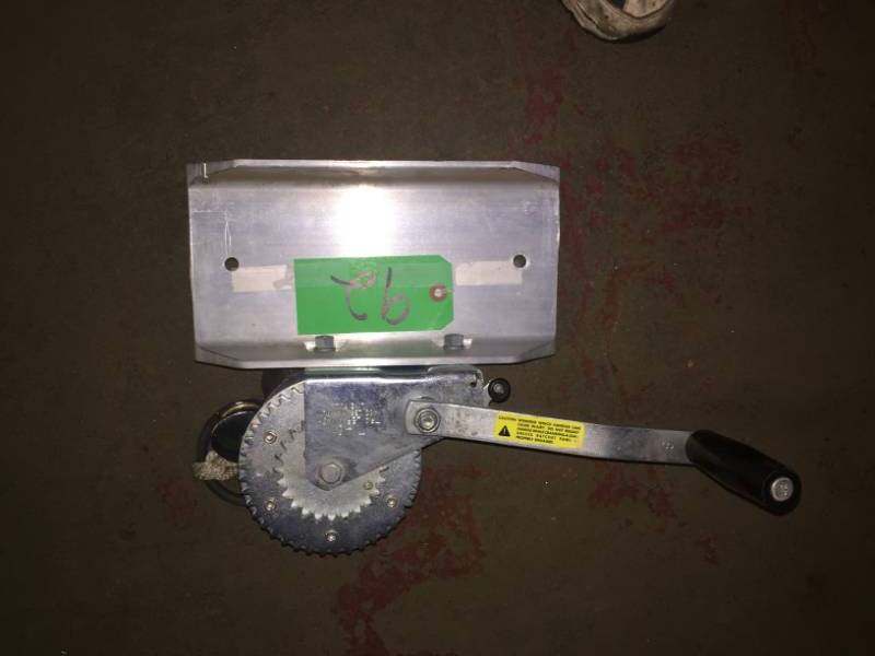 lot 92 image: Trailer winch