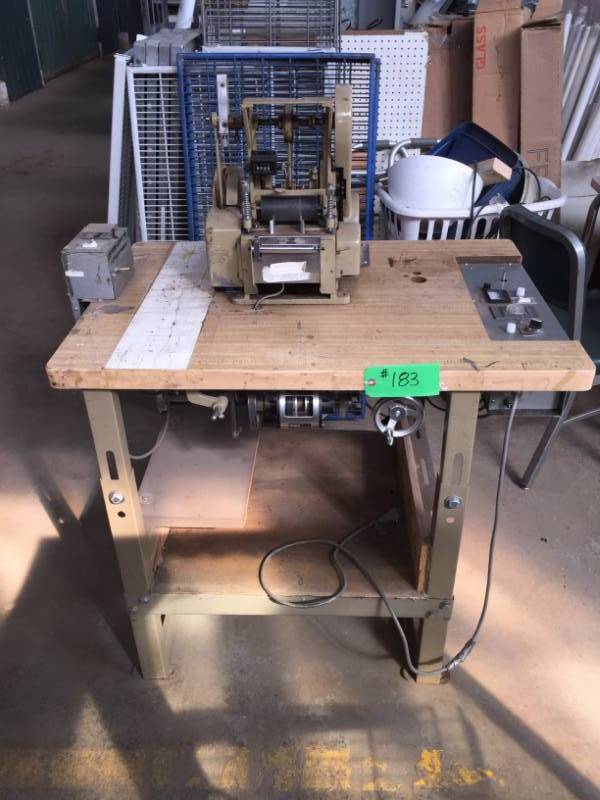 lot 183 image: Zipper cutter