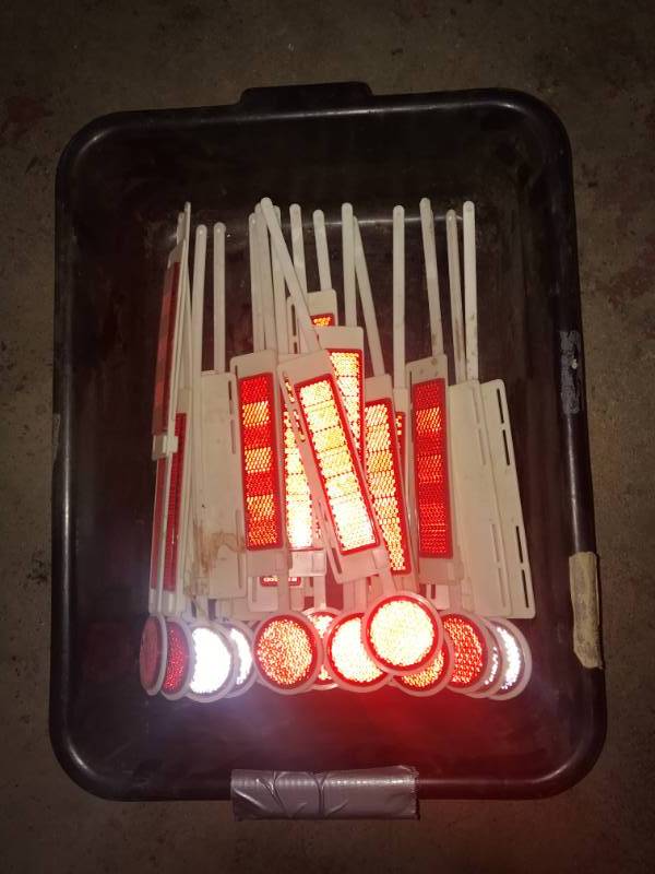 lot 104 image: Bin of Reflectors