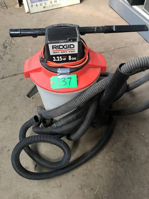 lot 137 image: 1 Rigid wetdry vac
